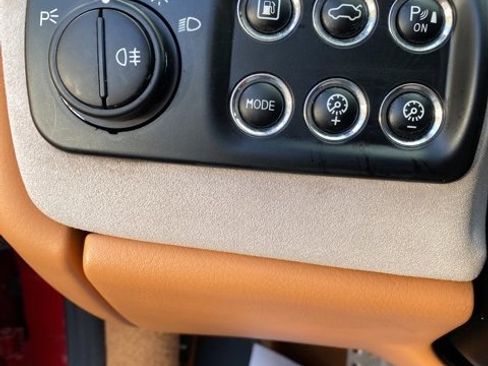 Used 2018 Maserati GranTurismo Sport image 35