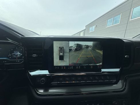 Used 2025 Chevrolet Silverado 1500 ZR2 w/ Technology Package AWD/4WD image 23