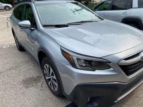 Used 2022 Subaru Outback Premium AWD/4WD image 21