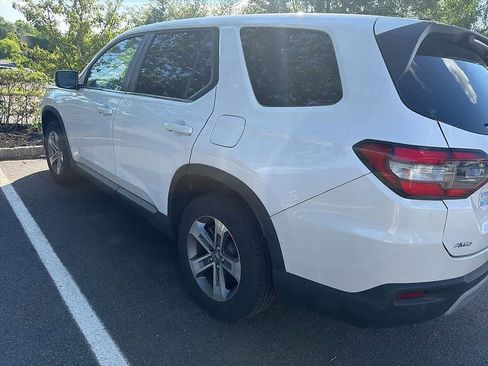 Used 2023 Honda Pilot EX-L image 12