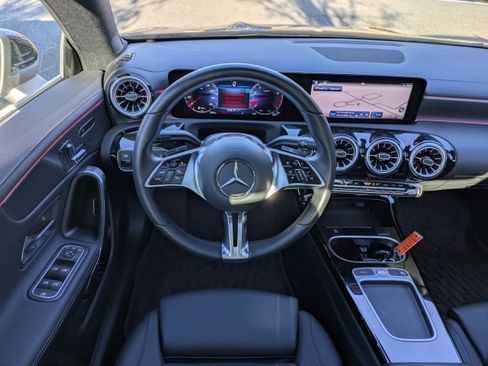 Used 2024 Mercedes-Benz CLA 250 image 15