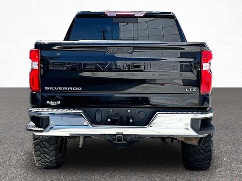 Used 2020 Chevrolet Silverado 1500 LTZ w/ LTZ Premium Package image 6