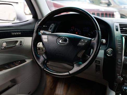 Used 2008 Lexus LS 460 image 31