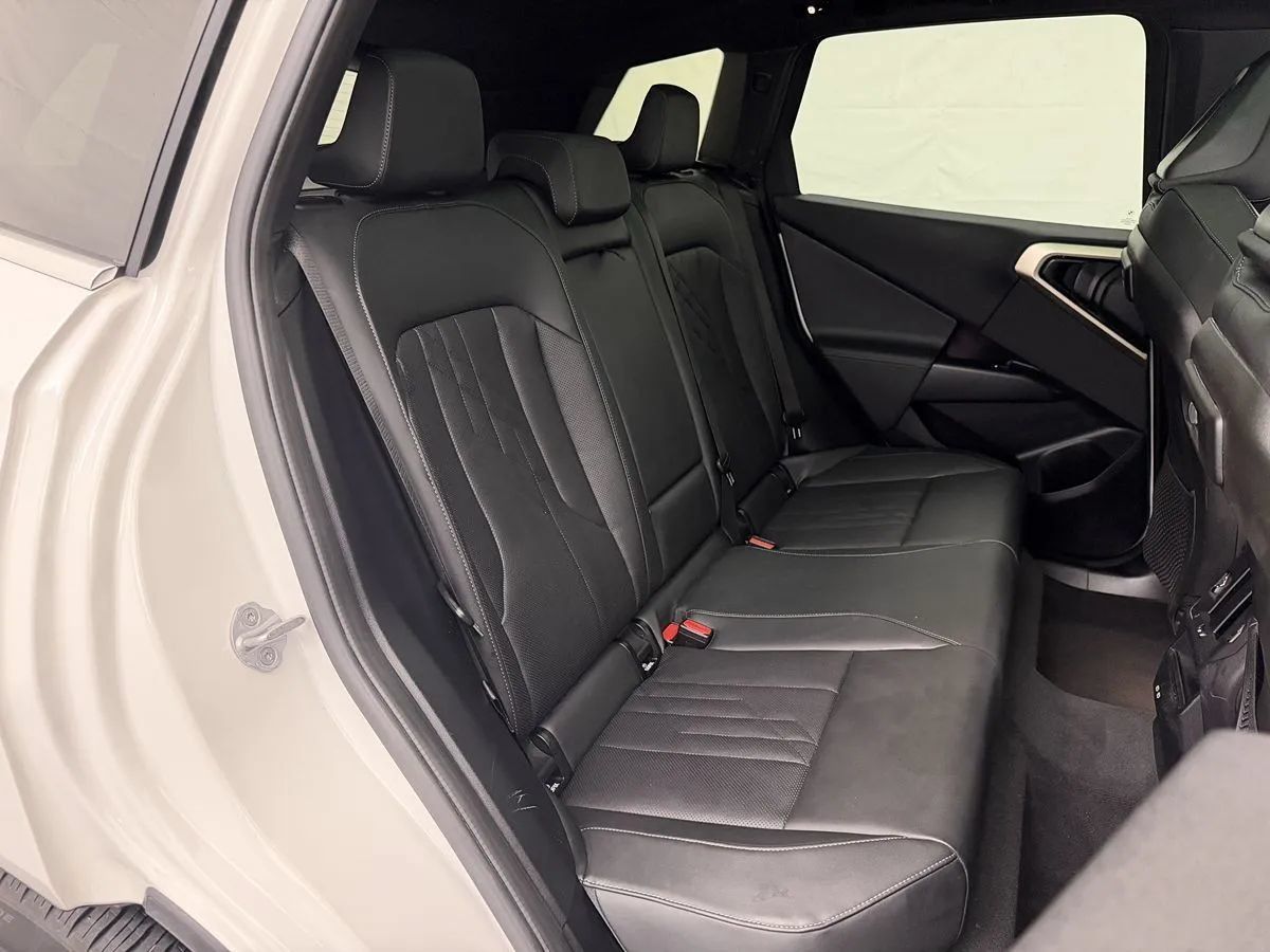 Used 2025 BMW X3 xDrive30i AWD/4WD image 46