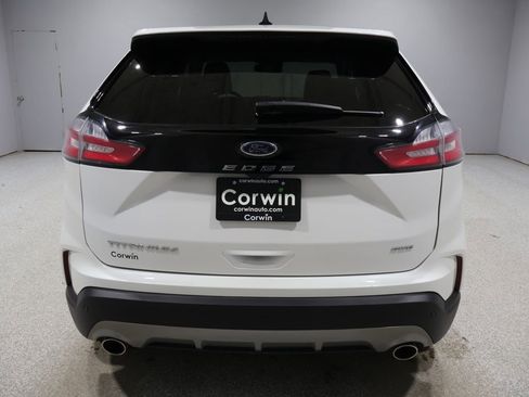 Used 2024 Ford Edge Titanium w/ Equipment Group 301A image 3