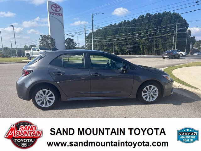 Used 2026 Toyota Corolla SE FWD image 2