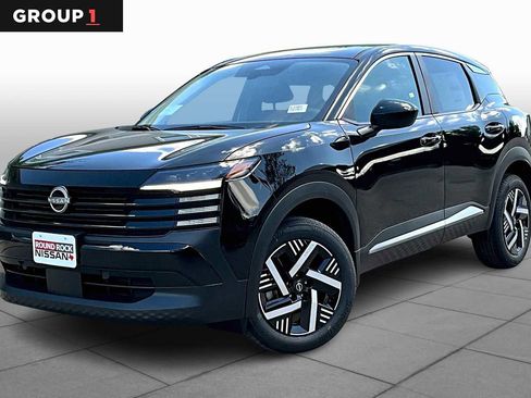 New 2025 Nissan Kicks SV image 1