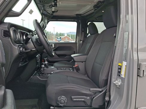 Used 2022 Jeep Wrangler Unlimited Sport image 13