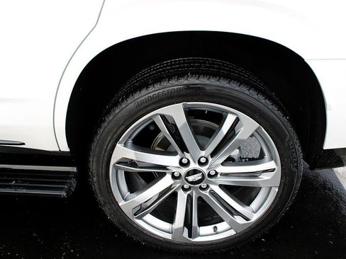 Used 2025 Cadillac Escalade Sport w/ Touring Package image 10