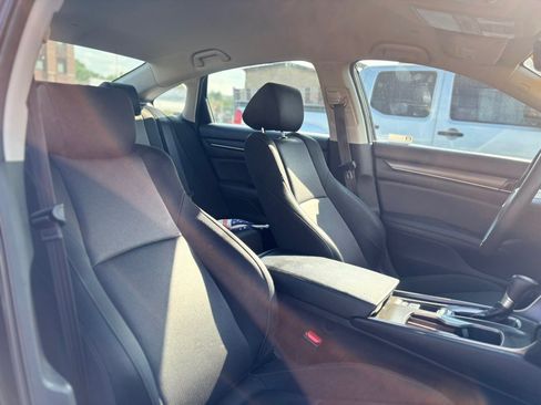 Used 2020 Honda Accord LX image 22