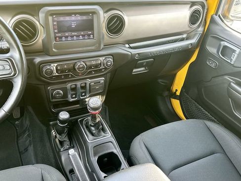 Used 2020 Jeep Wrangler Sport image 22