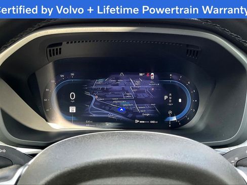 Used 2025 Volvo XC60 B5 Plus image 27