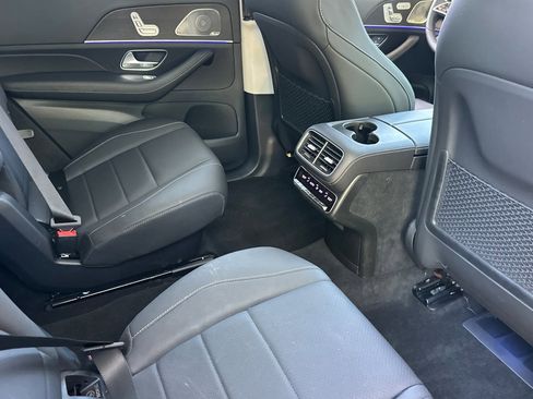 Used 2026 Mercedes-Benz GLS 450 4MATIC image 31