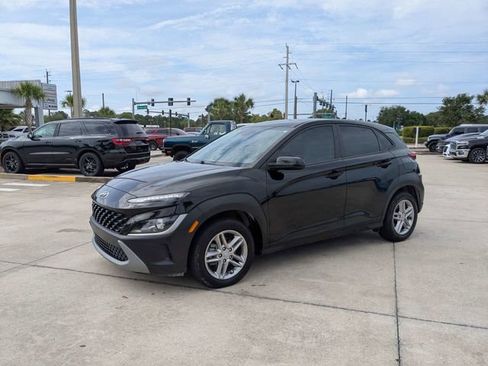 Used 2022 Hyundai Kona SE FWD image 7