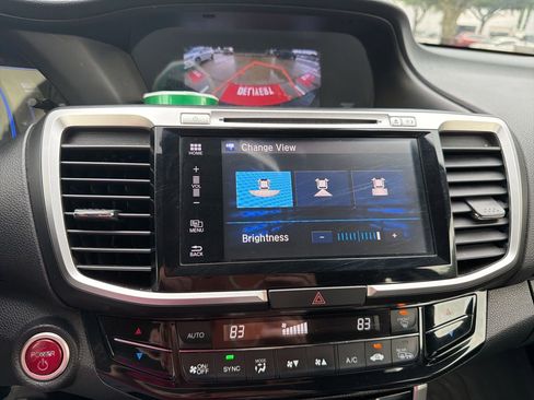 Used 2017 Honda Accord EX-L image 9