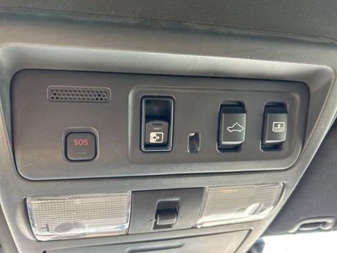 Used 2021 Nissan Titan PRO-4X w/ Pro-4x Convenience Package image 23