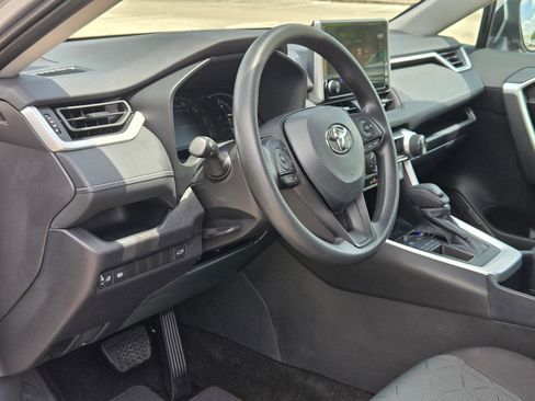 Used 2025 Toyota RAV4 XLE w/ Convenience Package image 12