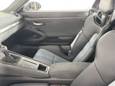 Certified 2025 Porsche 718 Cayman GT4 RS RWD image 28