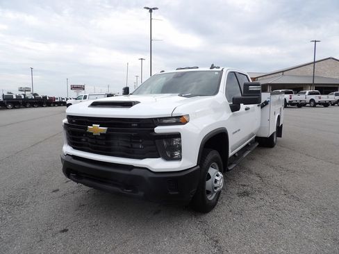 Used 2024 Chevrolet Silverado 3500 W/T w/ Snow Plow Prep Package AWD/4WD image 69