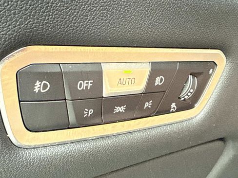 Used 2021 BMW X5 xDrive40i w/ Premium Package image 28