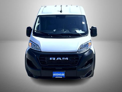 Used 2024 RAM ProMaster 2500 w/ Storage Group FWD image 2