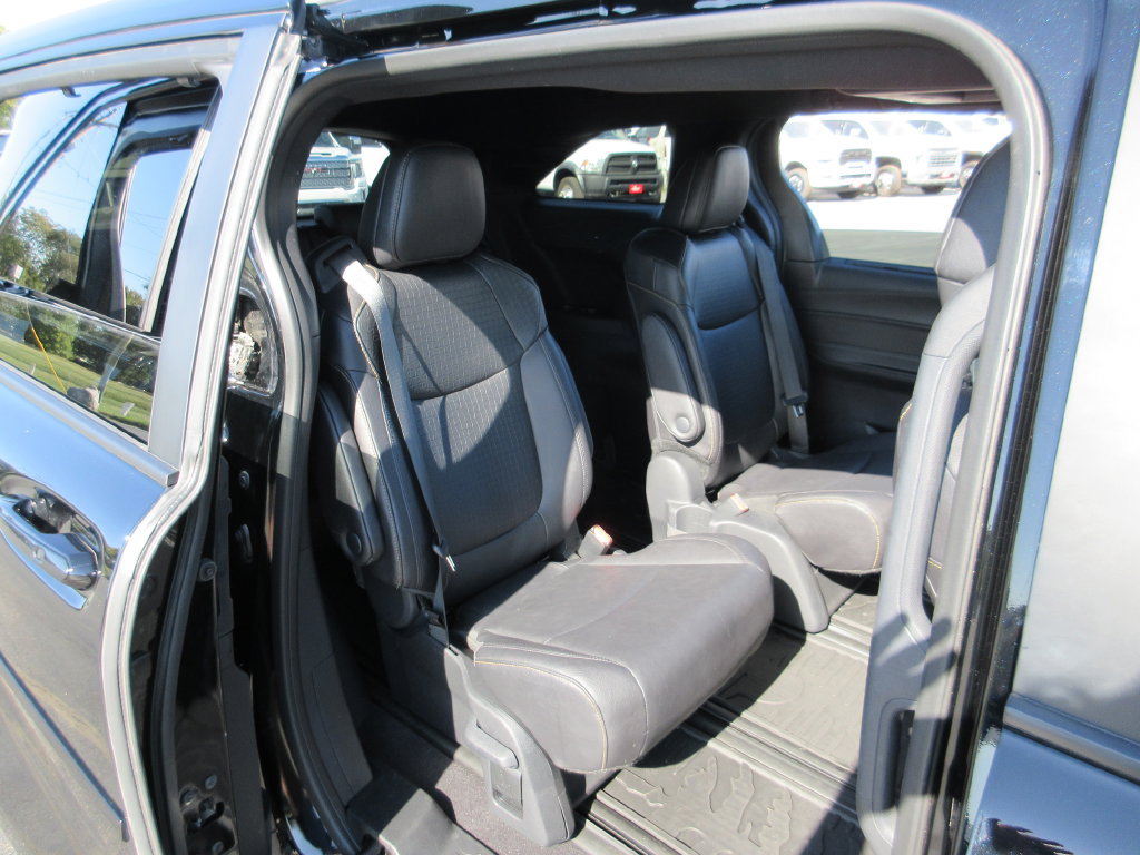 Used 2025 Toyota Sienna XLE Woodland Edition AWD/4WD image 26