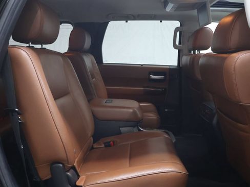Used 2016 Toyota Sequoia Platinum AWD/4WD image 12