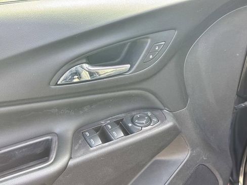 Used 2022 Chevrolet Equinox LT image 27