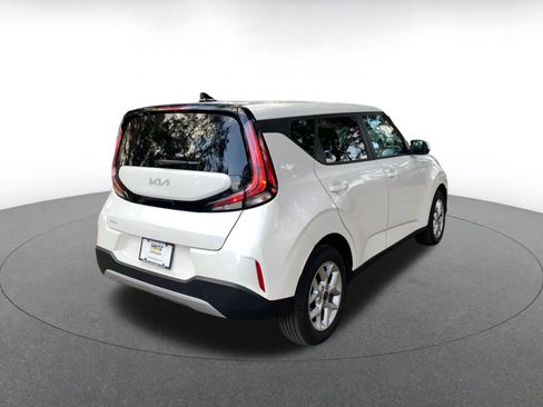Used 2025 Kia Soul LX w/ LX Technology Package image 7