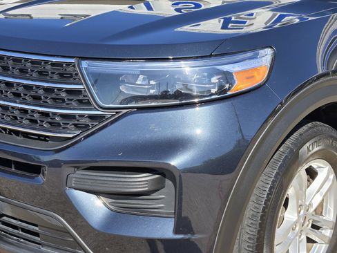 Used 2022 Ford Explorer XLT RWD image 6
