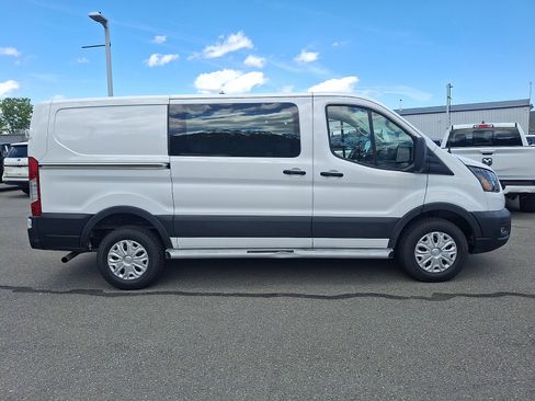 Used 2024 Ford Transit 250 Low Roof w/ Exterior Upgrade Package RWD image 7