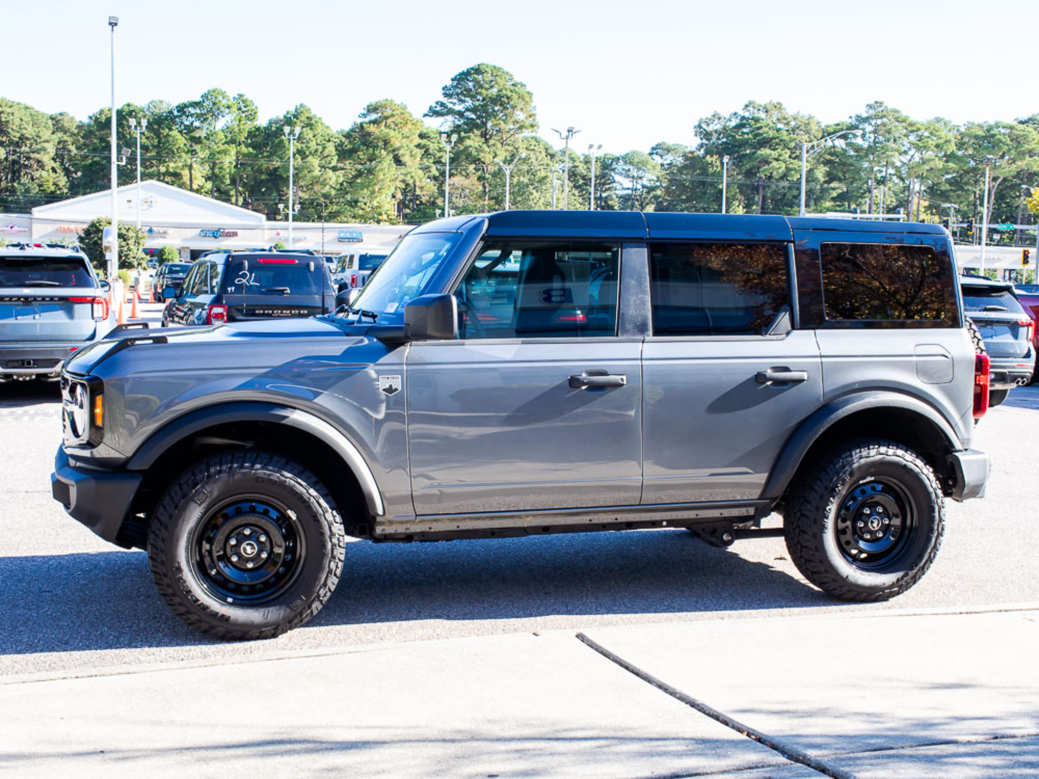 Used 2026 Ford Bronco Big Bend AWD/4WD image 3