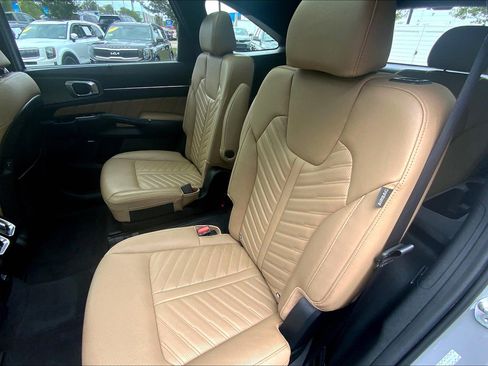 Used 2024 Kia Sorento SX Prestige w/ Olive Brown Leather Package image 28