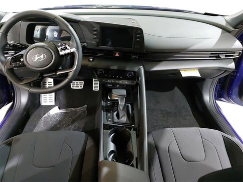 New 2026 Hyundai Elantra SEL Sport image 9