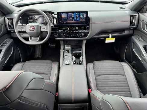 New 2026 Nissan Pathfinder Rock Creek image 7