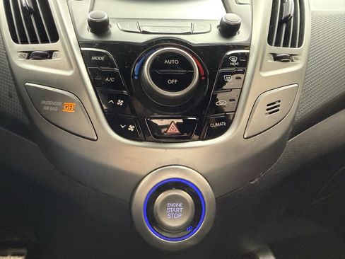 Used 2016 Hyundai Veloster w/ Option Group 03 image 32