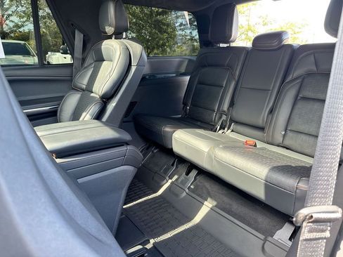 Used 2025 Lincoln Navigator Black Label image 24