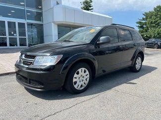 Used 2020 Dodge Journey SE w/ SE Popular Equipment Group image 1
