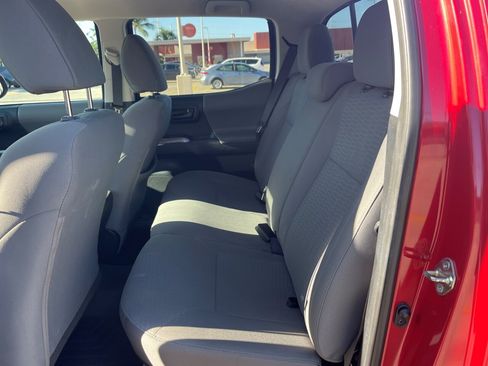 Used 2017 Toyota Tacoma SR5 RWD image 20