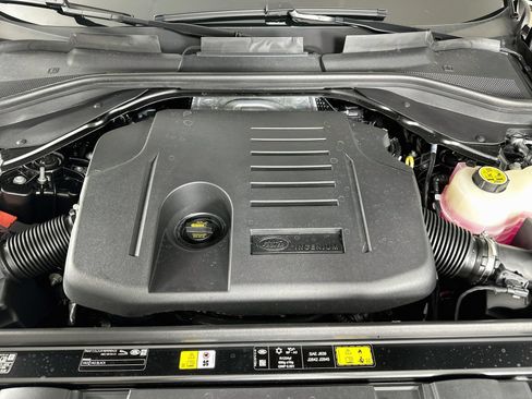 New 2027 Land Rover Range Rover Sport Dynamic SE AWD/4WD image 13