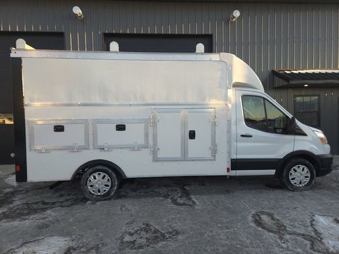 Used 2020 Ford Transit 350 w/ Exterior Upgrade Package image 5