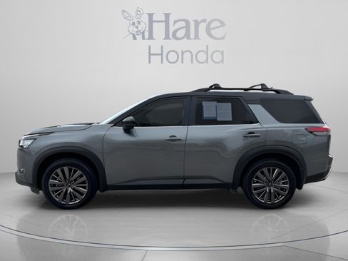 Used 2023 Nissan Pathfinder SL w/ SL Premium Package AWD/4WD image 2