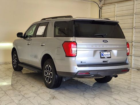 Used 2024 Ford Expedition XLT AWD/4WD image 5