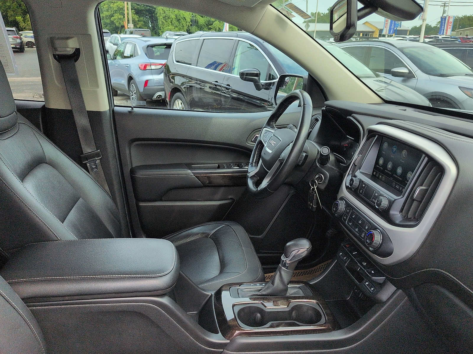 Used 2022 GMC Canyon Elevation w/ Elevation Premium Package AWD/4WD image 10