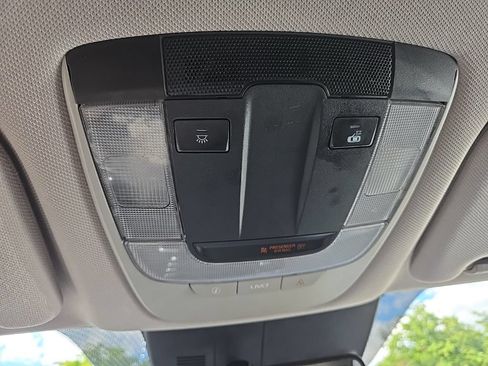 Used 2021 Kia Sorento S FWD image 25