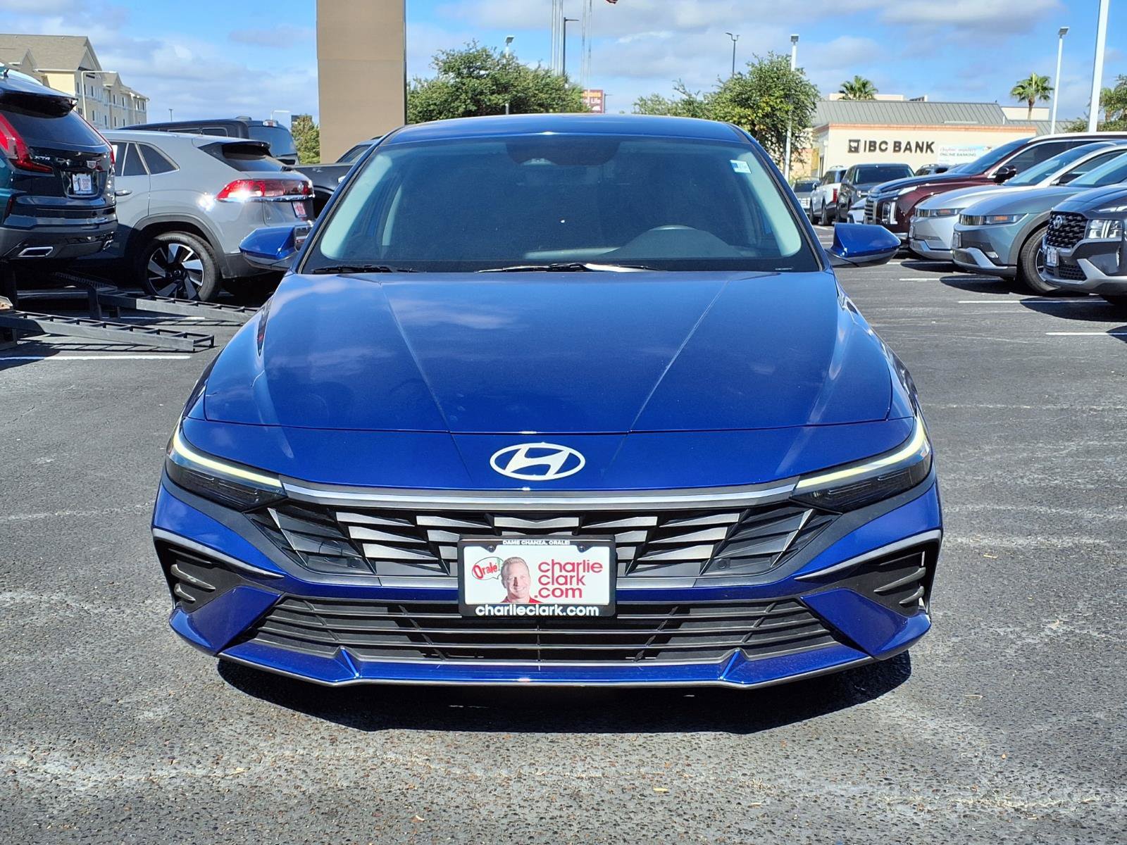 Certified 2024 Hyundai Elantra SE FWD image 8