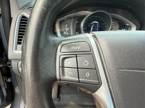 Used 2016 Volvo XC60 T5 Premier w/ Proximity Package AWD/4WD image 29
