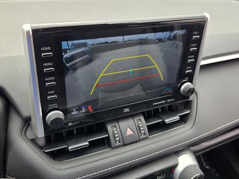 Used 2022 Toyota RAV4 XLE Premium image 22