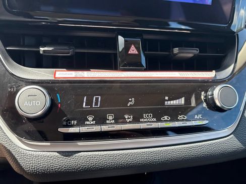 Used 2025 Toyota Corolla LE FWD image 16