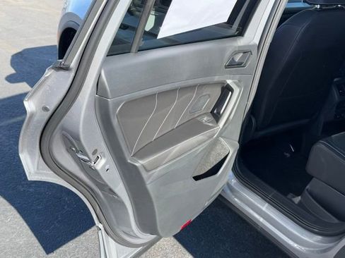 New 2024 Volkswagen Tiguan SE R-Line image 12